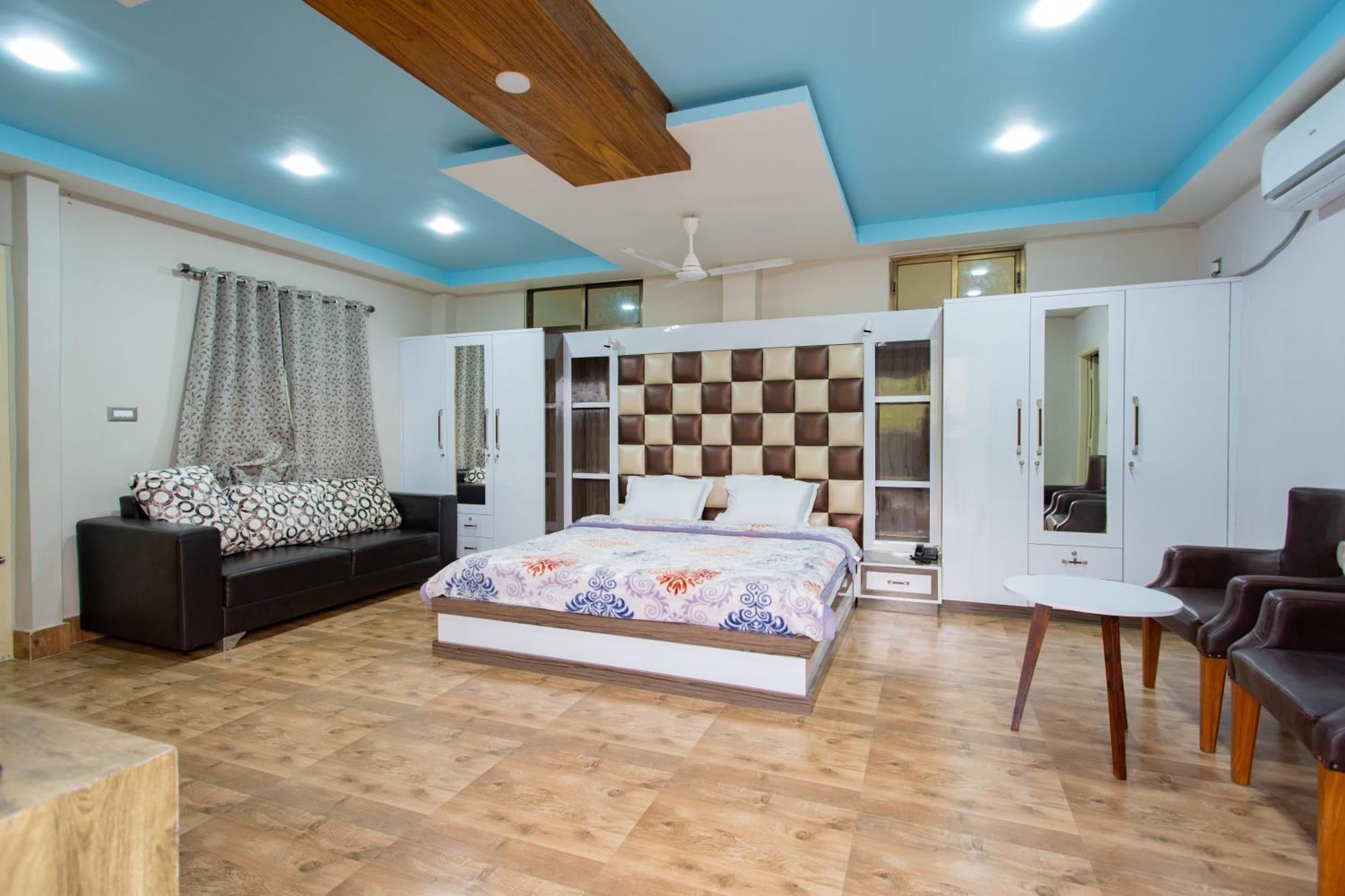 Radiant Club & Resort Imphal Exterior photo